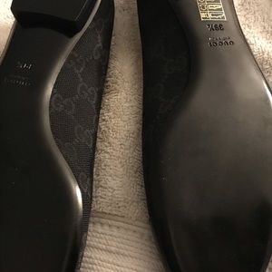 Gucci flats
